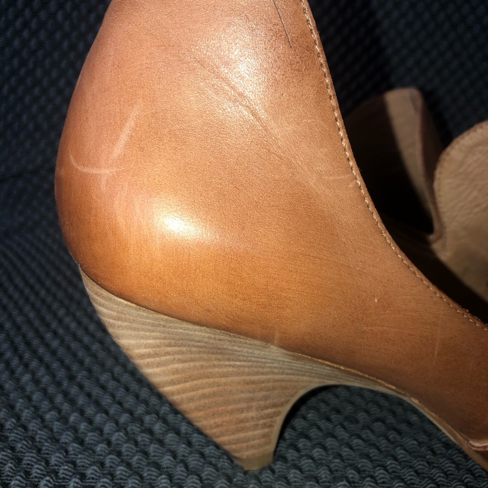 Max Studio Heels - Picture 3 of 12